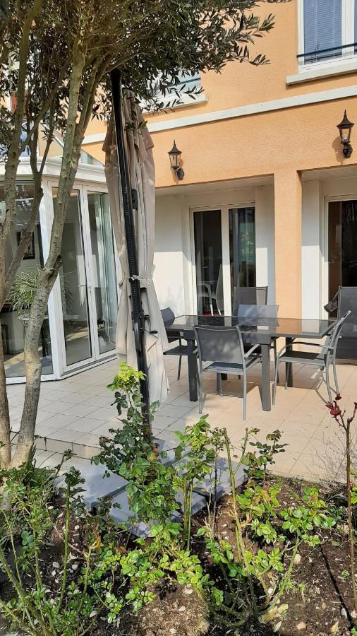Hotel Chez Jeanne Carentan Exterior foto
